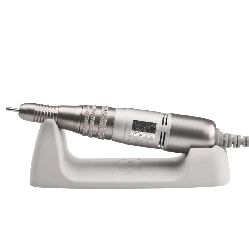 Pièce à main Saeyang SDE-H200 en position de repos sur son support, conçue pour une utilisation professionnelle en manucure et pédicure.