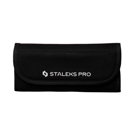 Pochette à outils Staleks Pro CS-14 fermée, vue de face, noire avec logo.