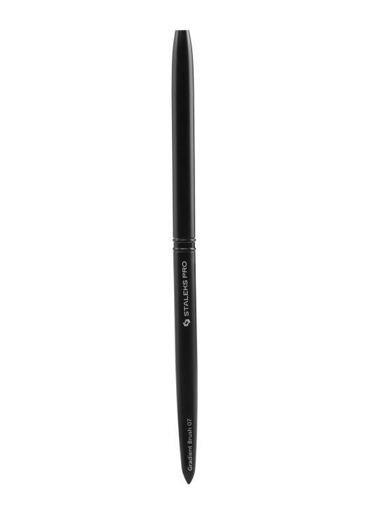 Pinceau dégradés EXPERT NBE-07 fermé, manche noir Staleks Pro.