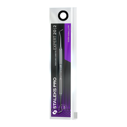 Emballage Staleks Pro Expert 20/2 — curette pédicure double présentée dans un étui plastique.