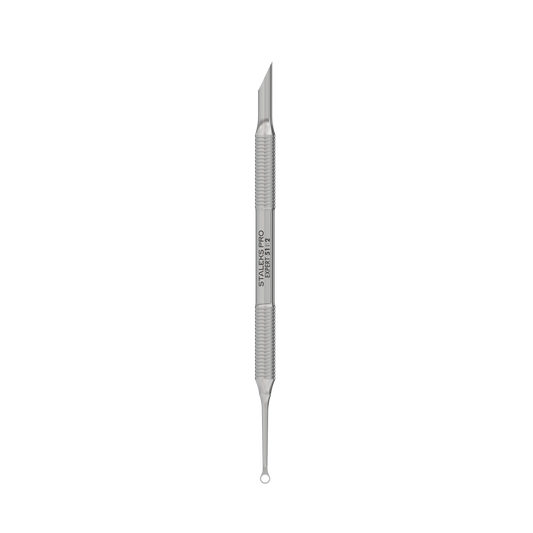 Pusher manucure Staleks Pro Expert 51/2, double embout — lame inclinée et anneau, vue de face.