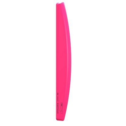 Base pour lime STALEKS SPBE-40 rose vue en biais, montrant sa forme demi-lune et son bord biseauté.