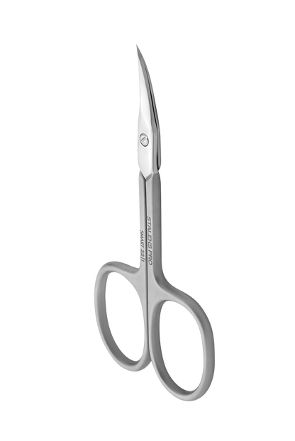 Ciseaux à cuticules Staleks Smart 22/1, vue 3/4, lames courbées.
