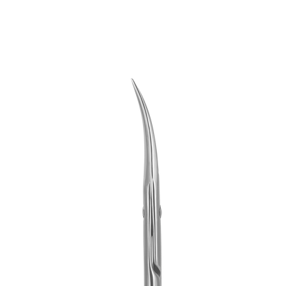 Gros plan sur les lames courbées des ciseaux Staleks SX-22/2m, affûtage manuel pour coupe ultra-précise.