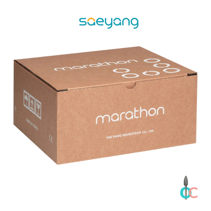 Boîte en carton d’origine Saeyang Marathon avec marquage de la marque sur le dessus et la face avant.