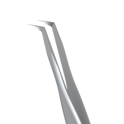 Macro des mors alignés et affûtés de la pince L 70°, détail de précision pour la prise des cils.
