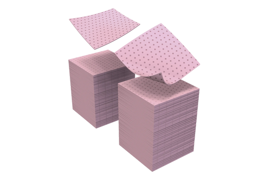 Piles de carrés roses perforés 4,5×4,5 cm, gros plan sur la texture sans peluches.